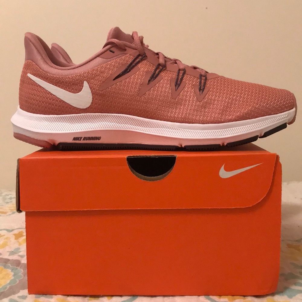 Nike Wmns Nike Quest